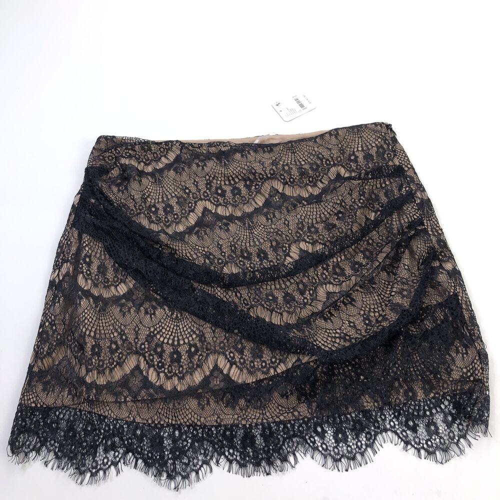 Free People Zoey Lace NEW 10 (Fits 32In) Zip Tiered BOHO Lined Mini Skirt Black